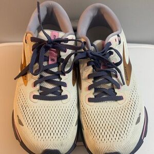 Brooks Ghost 15 Women's Running Shoes - Gray and Pink